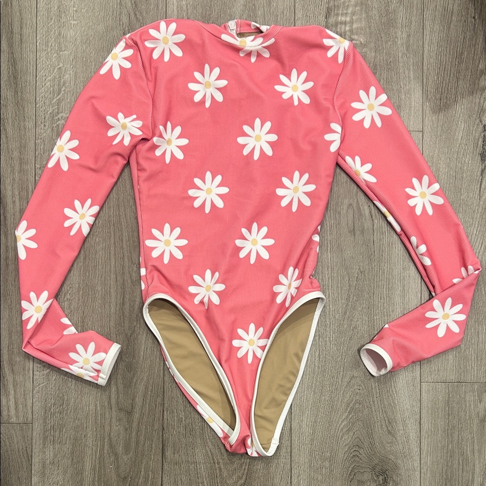 LainSnow Pink Daisy Long-Sleeve OBX rash guard
